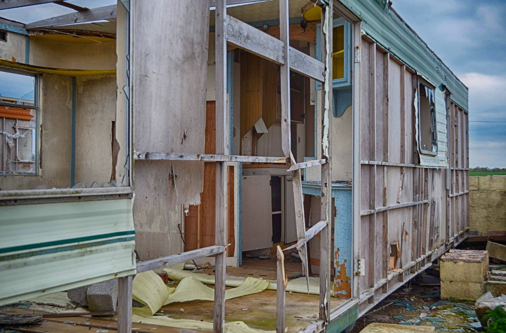 Derelict caravan at Skipsea